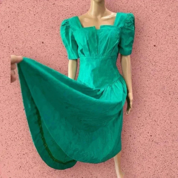 Lord & Taylor 1980’s fit n flare brocade vintage green dress with pockets-L - Picture 8 of 12
